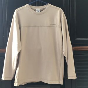 Men’s Columbia Sweatshirt. Large
